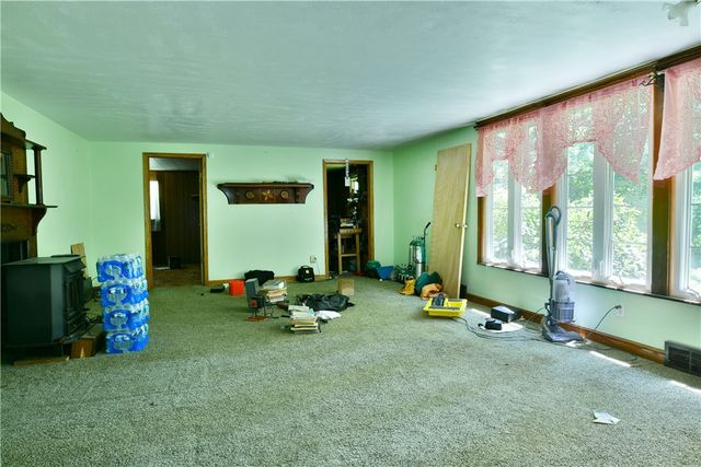 184 Mcclain Ln, New Castle, PA 16105