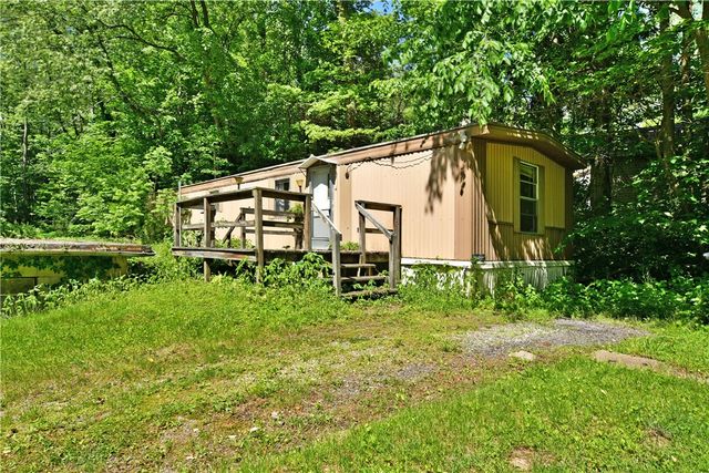 184 Mcclain Ln, New Castle, PA 16105