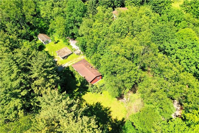 184 Mcclain Ln, New Castle, PA 16105
