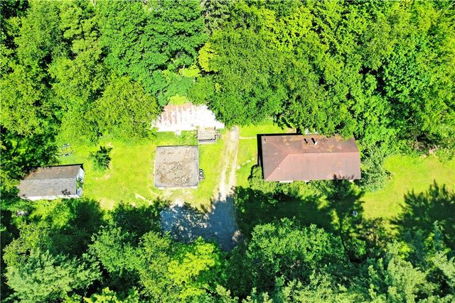 184 Mcclain Ln, New Castle, PA 16105
