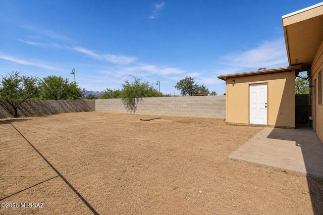 402 W 41st Street, Tucson, AZ 85713