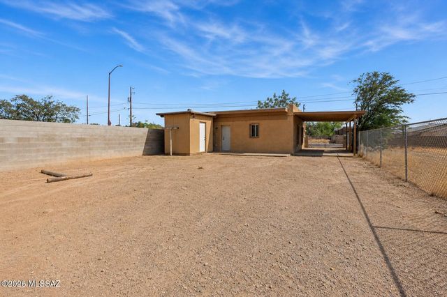 402 W 41st Street, Tucson, AZ 85713