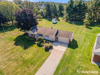 1910 72nd Street SW, Byron Center, MI 49315
