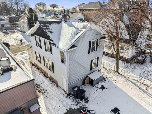 716 MERRITT AVENUE, Oshkosh, WI 54901