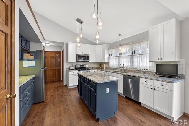 3009 Quail Run Lane, St Charles, MO 63303