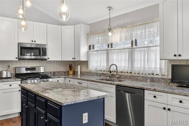 3009 Quail Run Lane, St Charles, MO 63303