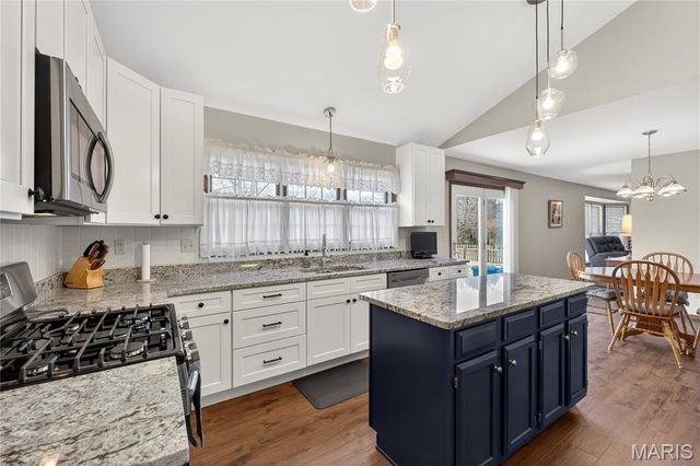 3009 Quail Run Lane, St Charles, MO 63303