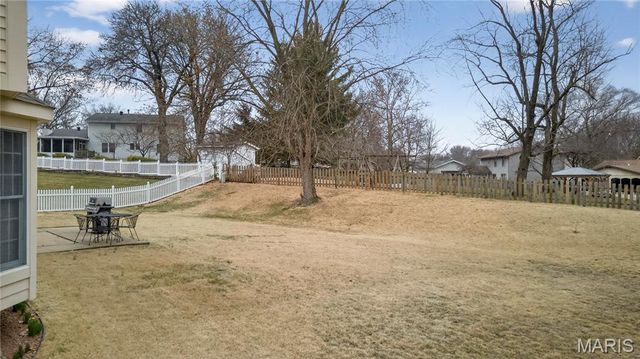 3009 Quail Run Lane, St Charles, MO 63303