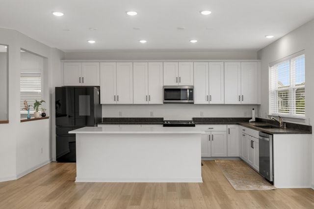 4917 Obsidian Way, Victoria, MN 55386
