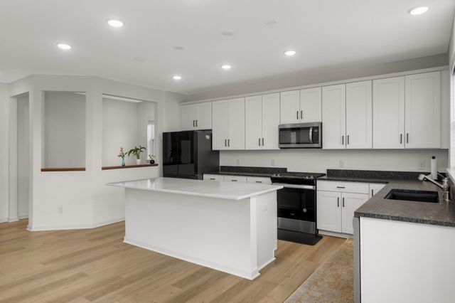 4917 Obsidian Way, Victoria, MN 55386