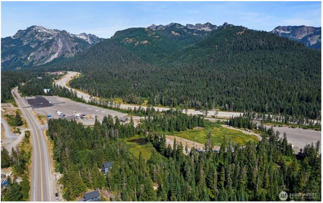 13 Snoqualmie Village Drive, Snoqualmie Pass, WA 98068