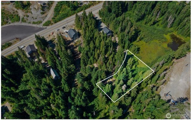 13 Snoqualmie Village Drive, Snoqualmie Pass, WA 98068