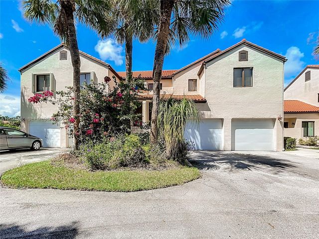 20 Via De Casas Sur 202, Boynton Beach, FL 33426