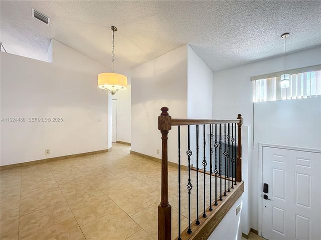 20 Via De Casas Sur 202, Boynton Beach, FL 33426