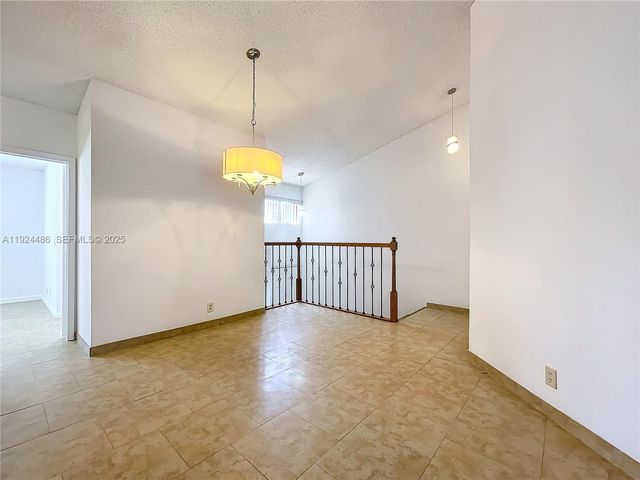 20 Via De Casas Sur 202, Boynton Beach, FL 33426