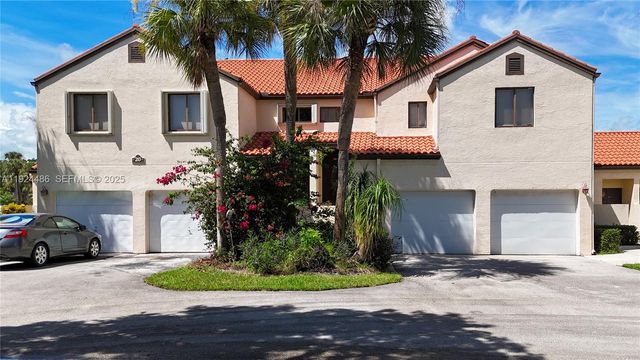 20 Via De Casas Sur 202, Boynton Beach, FL 33426
