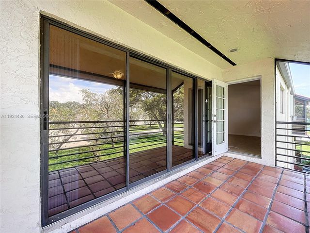 20 Via De Casas Sur 202, Boynton Beach, FL 33426