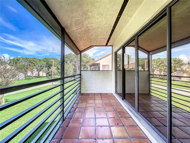 20 Via De Casas Sur 202, Boynton Beach, FL 33426
