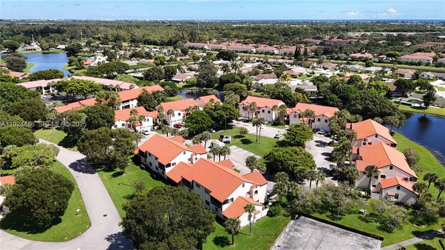 20 Via De Casas Sur 202, Boynton Beach, FL 33426