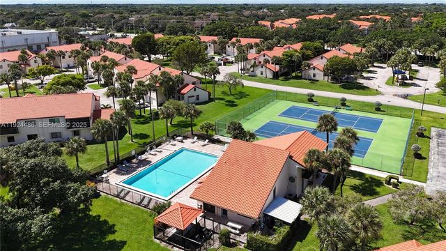 20 Via De Casas Sur 202, Boynton Beach, FL 33426