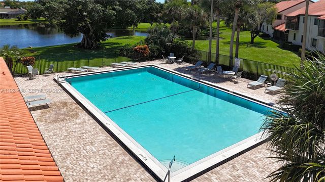 20 Via De Casas Sur 202, Boynton Beach, FL 33426