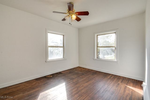 2828 S Moreland Boulevard, Cleveland, OH 44120