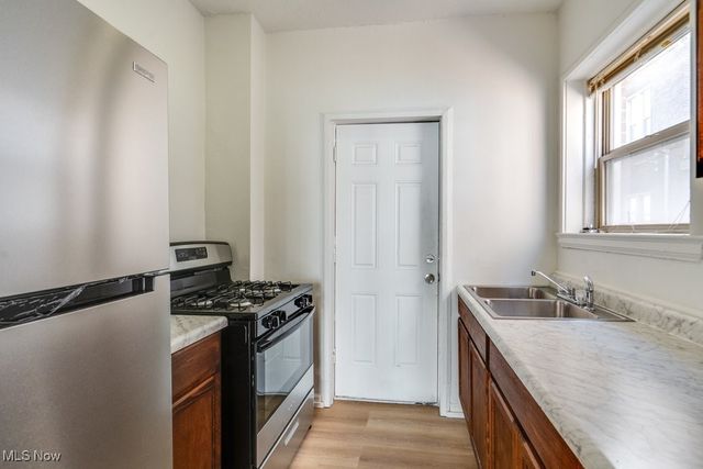 2828 S Moreland Boulevard, Cleveland, OH 44120