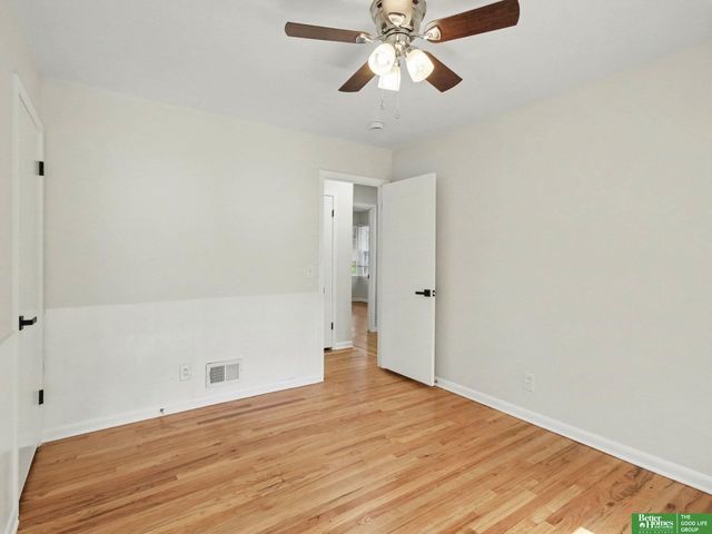 2042 N 69th Street, Omaha, NE 68104
