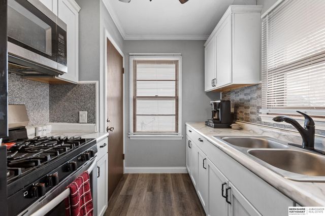 3702 Summit Street, Omaha, NE 68112