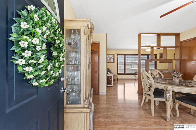 3702 Summit Street, Omaha, NE 68112