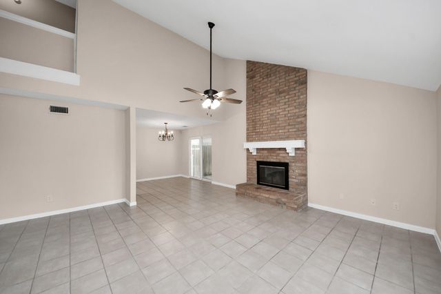 7821 Theissetta Drive 141, Spring, TX 77379