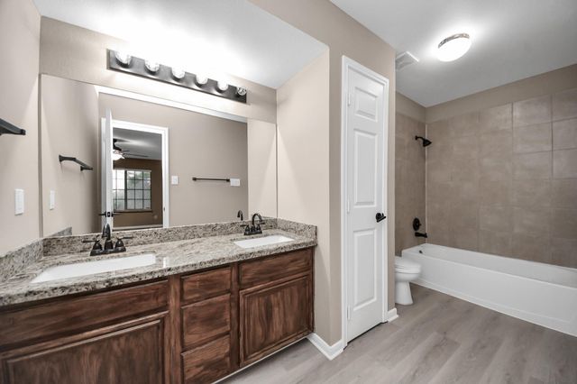 7821 Theissetta Drive 141, Spring, TX 77379