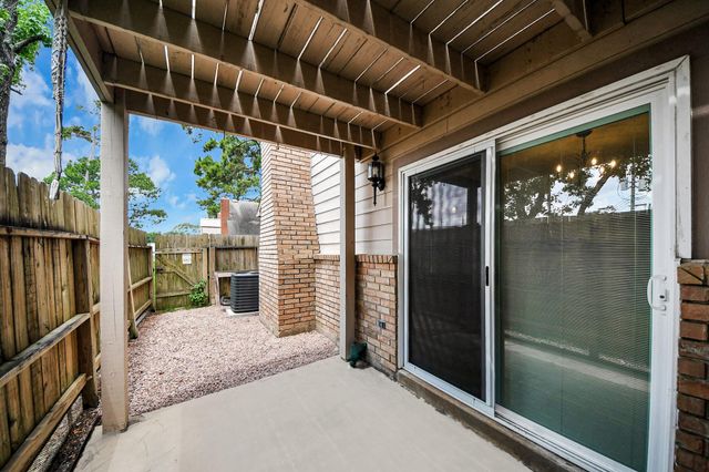 7821 Theissetta Drive 141, Spring, TX 77379
