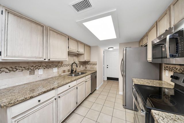 7821 Theissetta Drive 141, Spring, TX 77379