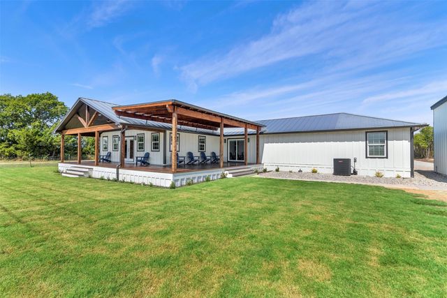 1344 Crews Road, Bells, TX 75414