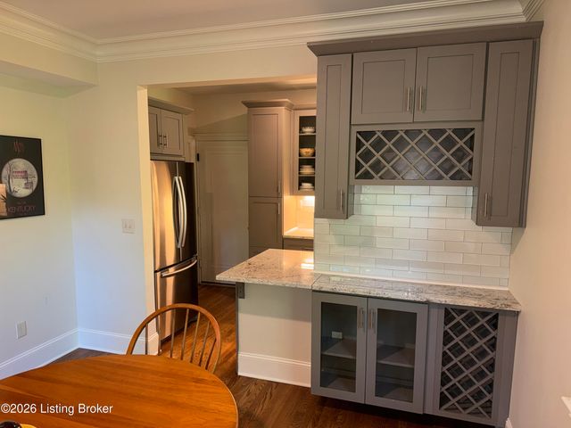3017 Brownsboro Rd APT 4, Louisville, KY 40206