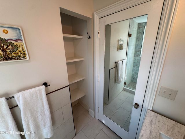 3017 Brownsboro Rd APT 4, Louisville, KY 40206