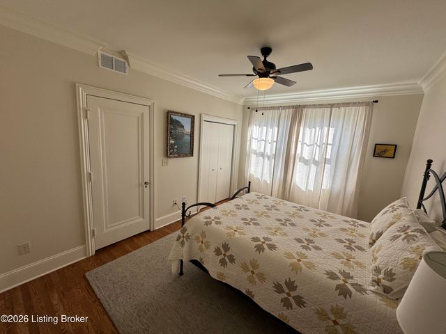 3017 Brownsboro Rd APT 4, Louisville, KY 40206