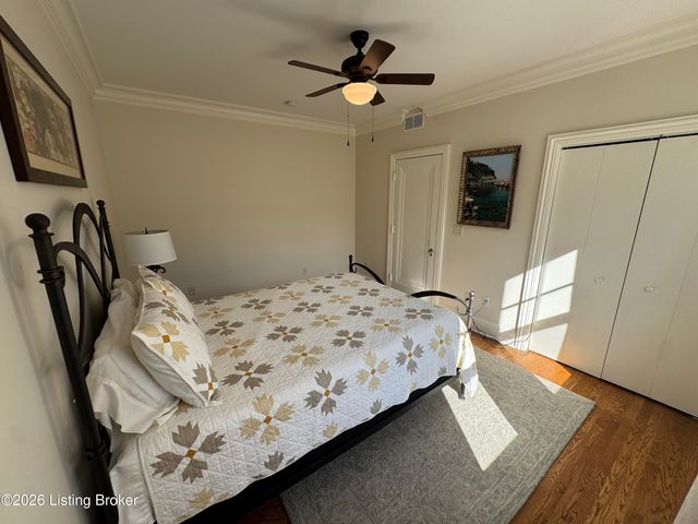 3017 Brownsboro Rd APT 4, Louisville, KY 40206