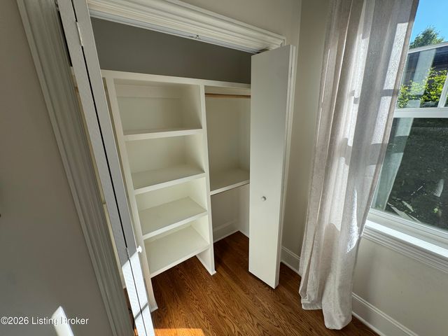 3017 Brownsboro Rd APT 4, Louisville, KY 40206
