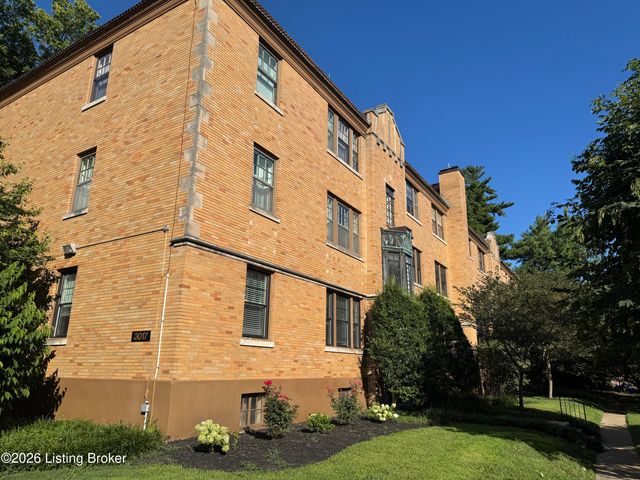 3017 Brownsboro Rd APT 4, Louisville, KY 40206
