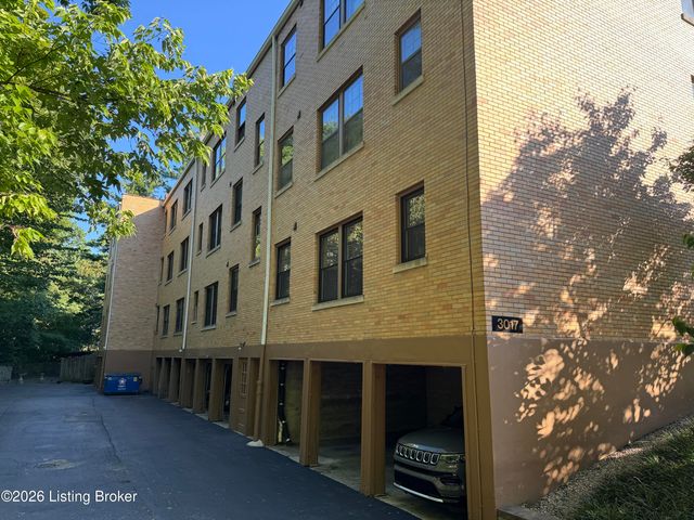 3017 Brownsboro Rd APT 4, Louisville, KY 40206
