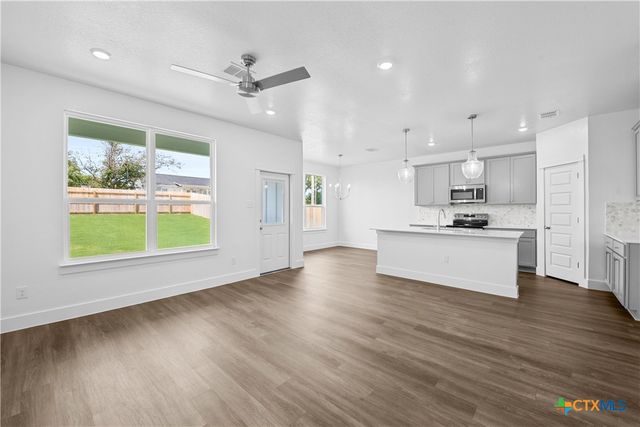 1112 Peppermint Drive, Temple, TX 76501