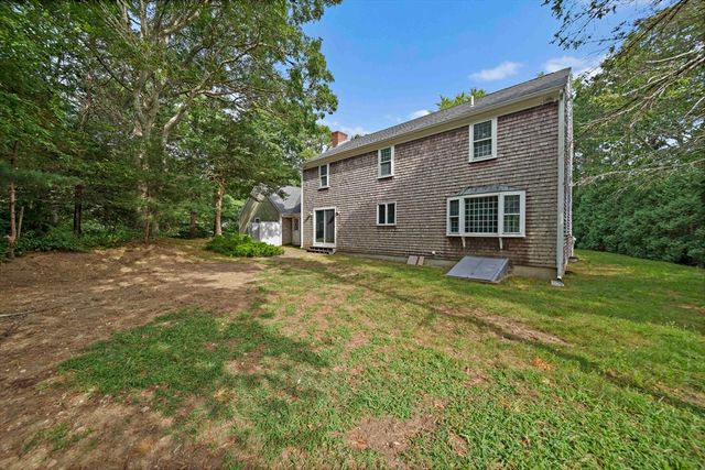 70 Joyce Anne Rd, Barnstable, MA 02632