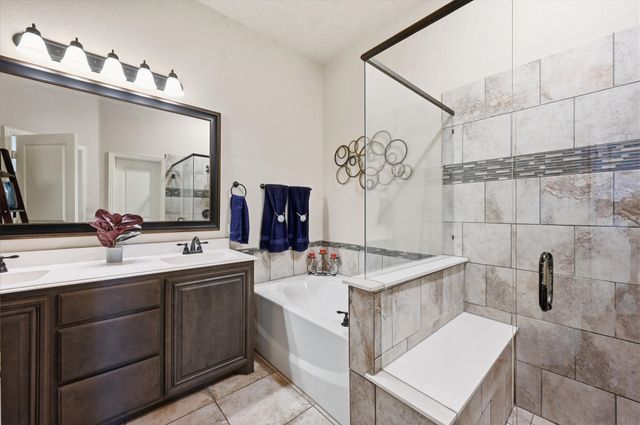 1113 Planters Way, Waxahachie, TX 75165