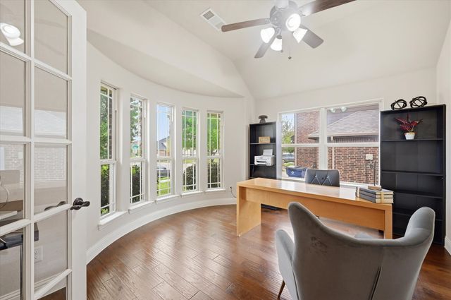 1113 Planters Way, Waxahachie, TX 75165