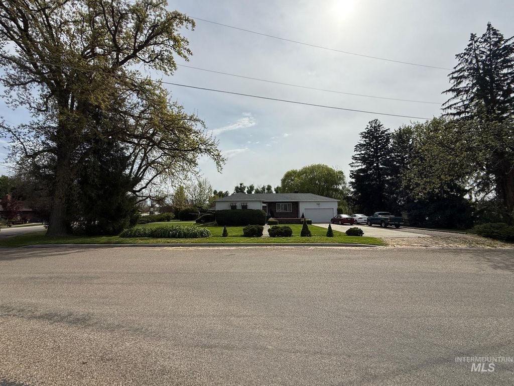 502 N Hawthorn Ave, Middleton, ID 83644 photo 3