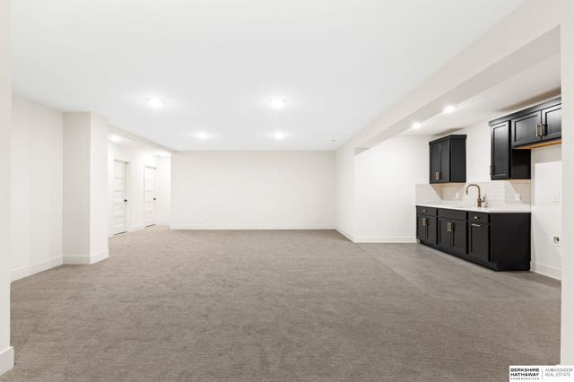 3644 S 218th Street, Elkhorn, NE 68022
