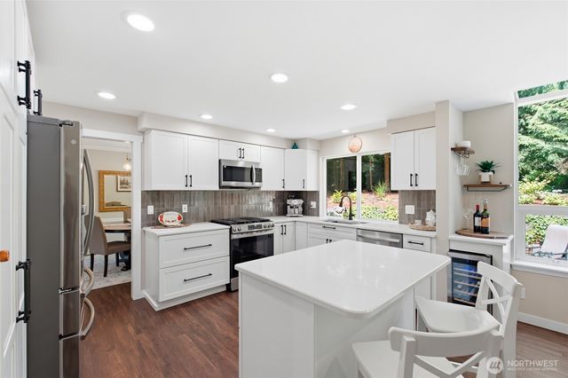 1636 NW Nassau Court, Poulsbo, WA 98370