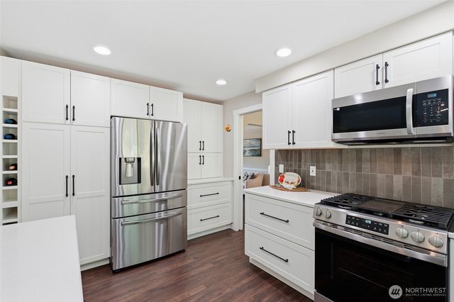 1636 NW Nassau Court, Poulsbo, WA 98370